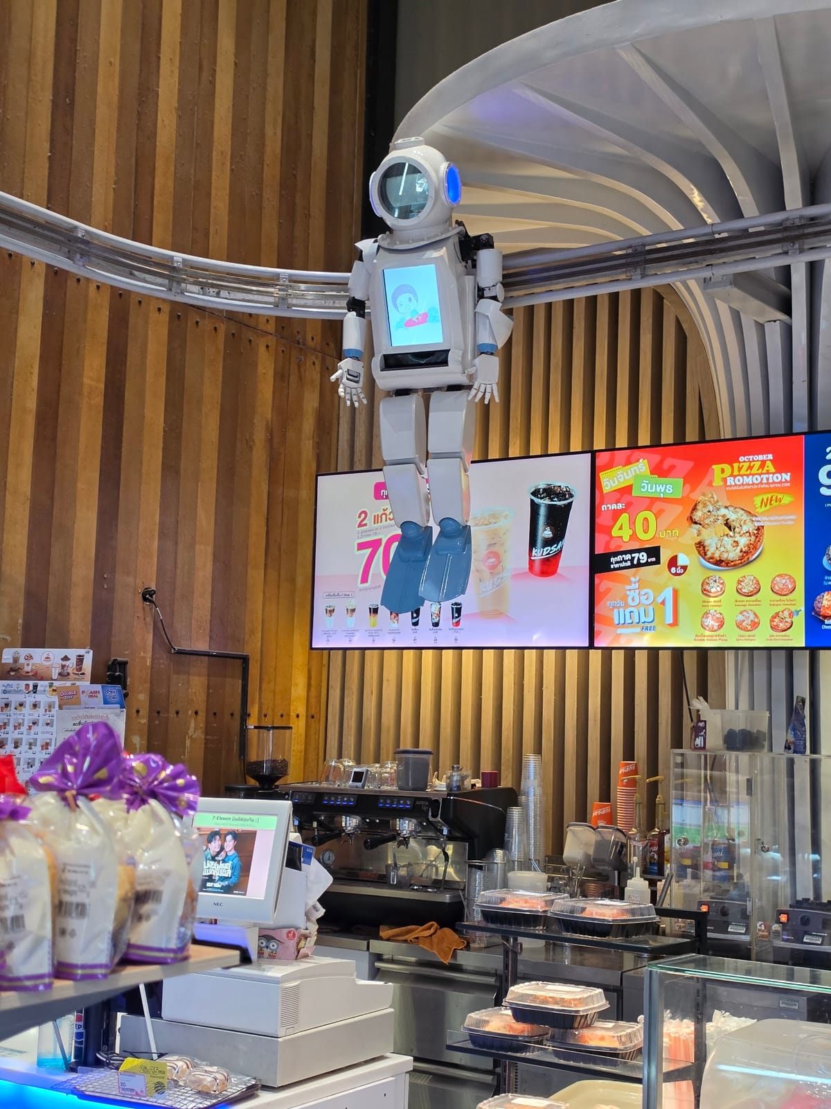7-Eleven Pattaya — Shopping in Pattaya, Pattaya