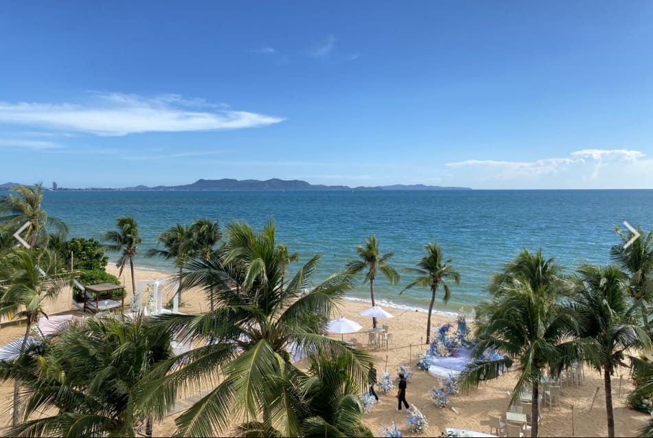 Alexa Beach Club Pattaya — Beaches & Beach Clubs in Na Chom Thian, Pattaya