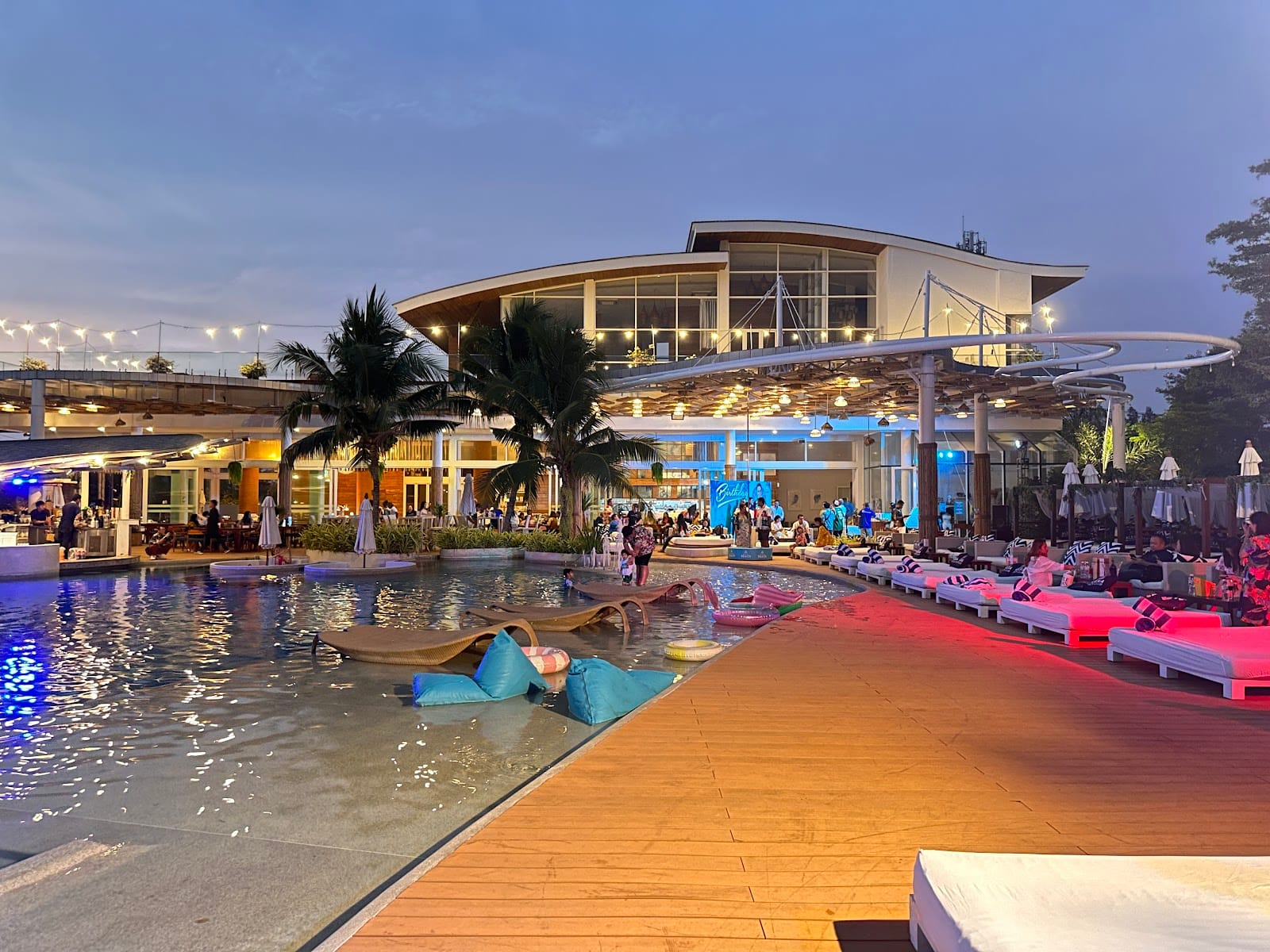 Alexa Beach Club Pattaya — Beaches & Beach Clubs in Na Chom Thian, Pattaya