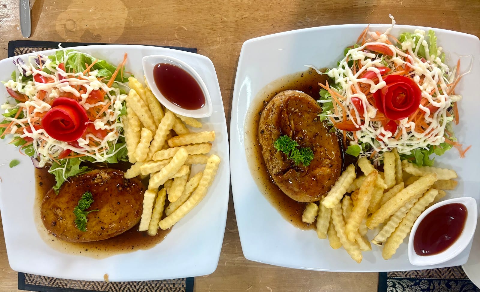 Apple Vegan Cafe & Restaurant — Eat & Drink in Pattaya City, Pattaya
