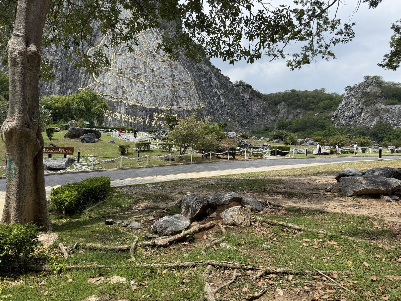 Buddha Mountain - Khao Chi Chan — Activities in Na Chom Thian, Pattaya