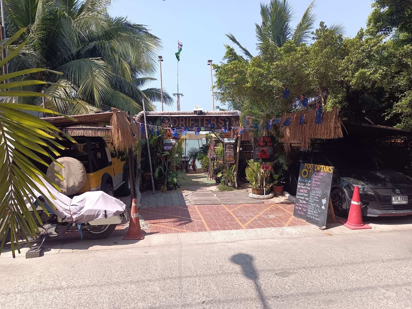 Drifters Beach Cafe — Eat & Drink in Na Chom Thian, Pattaya