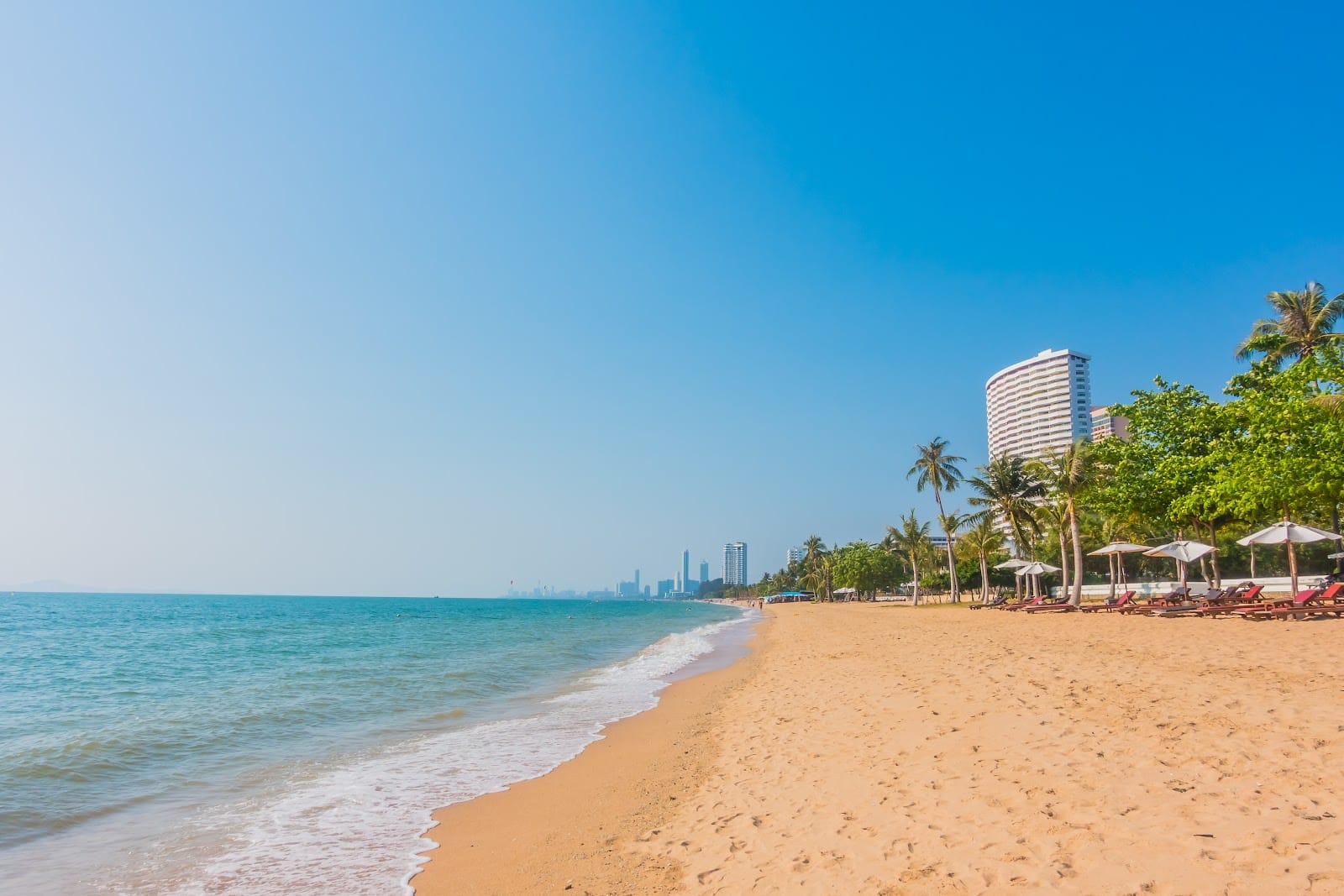 Jomtien Beach — Beaches & Beach Clubs in Pattaya, Pattaya
