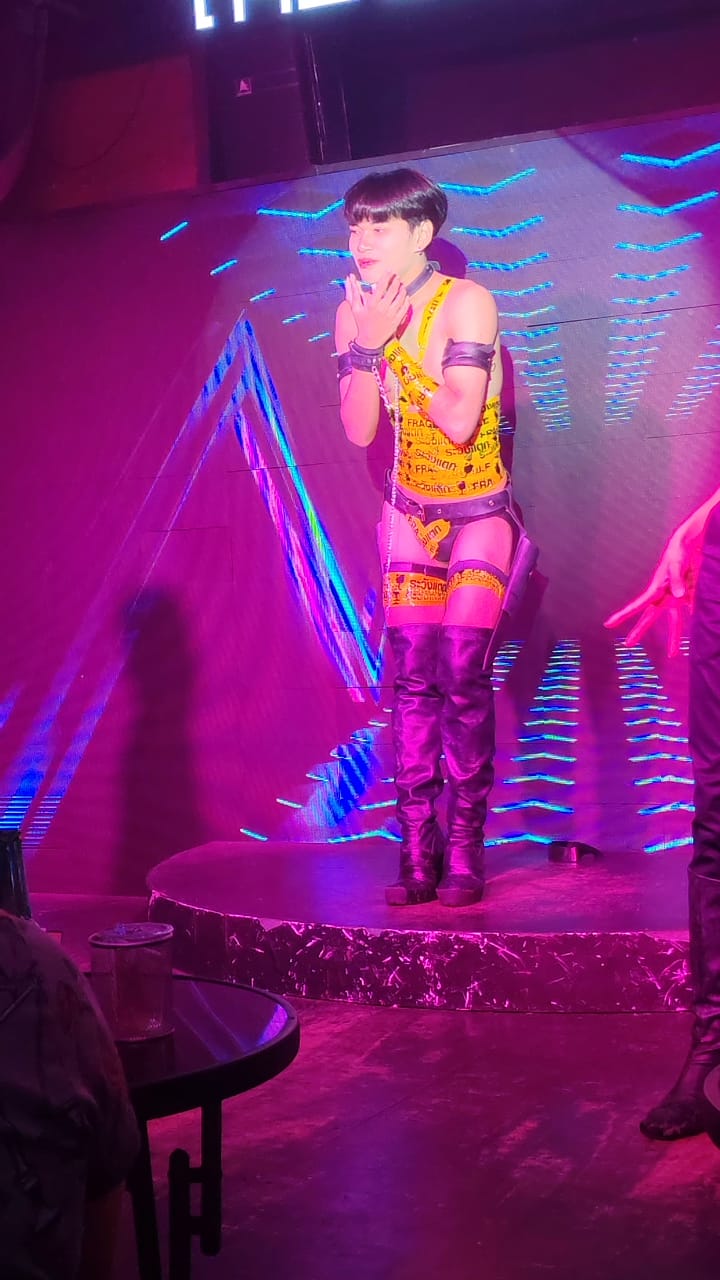 M2M Bar und Cabaret Show — Activities in Pattaya, Pattaya