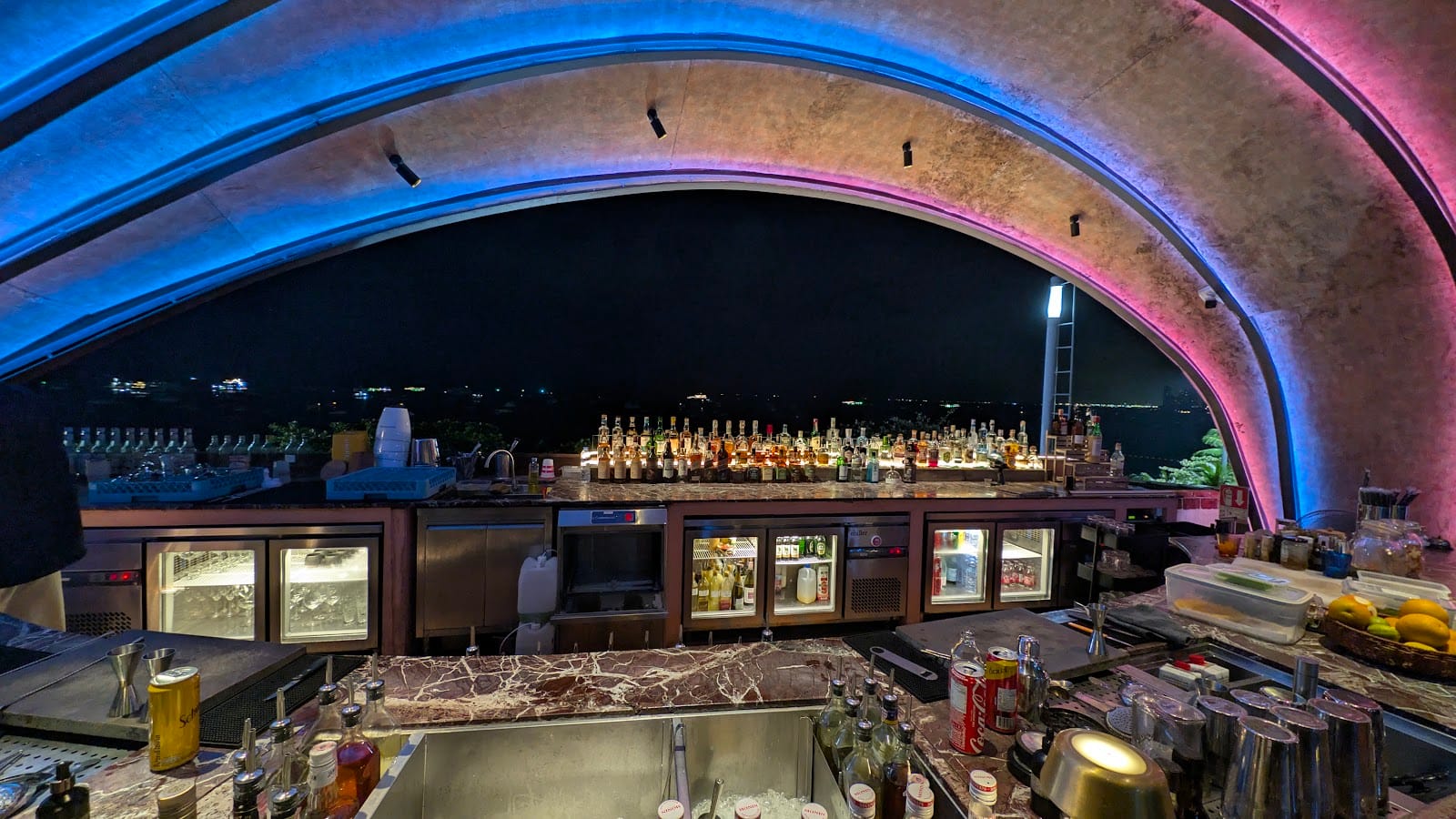 Moon Whale — Eat & Drink in Pattaya, Pattaya
