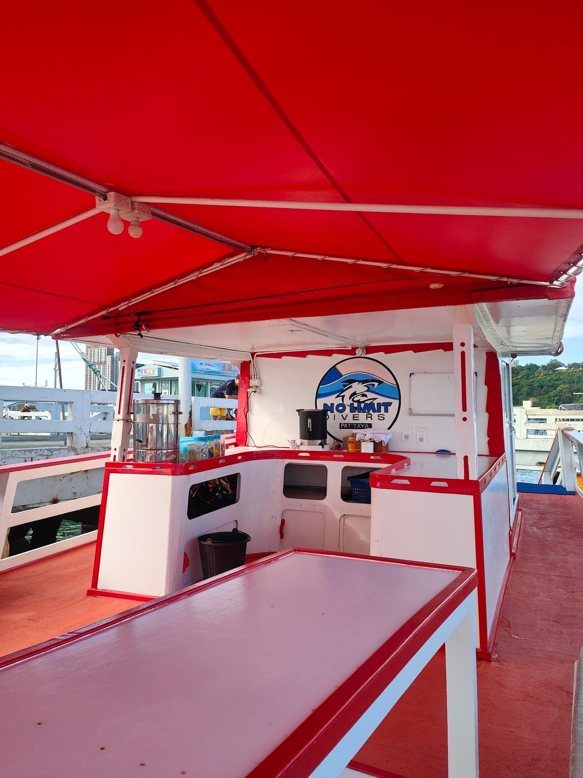 No Limit Divers — Activities in Pattaya, Pattaya