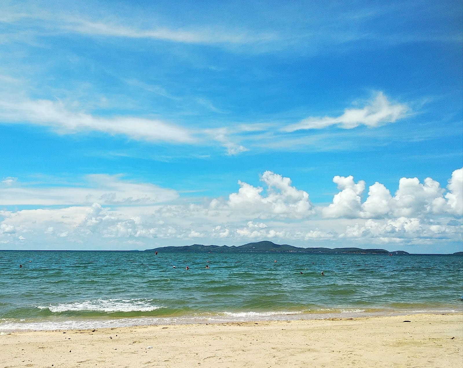 Paradise Beach Pattaya — Beaches & Beach Clubs in Pattaya, Pattaya