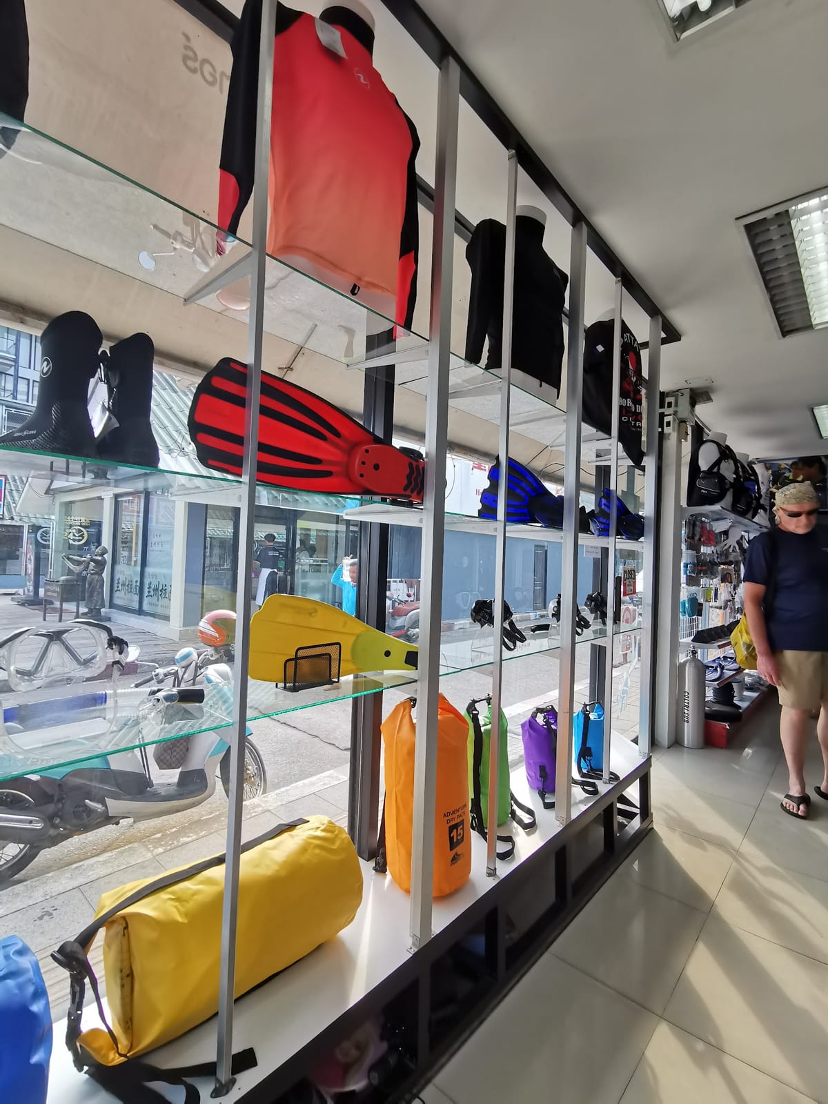 Pattaya Dive Centre — Activities in Pattaya, Pattaya