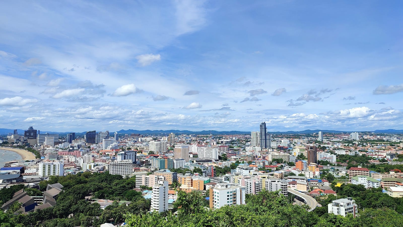 Phra Tamnak Mountain Viewpoint — Activities in Pattaya, Pattaya