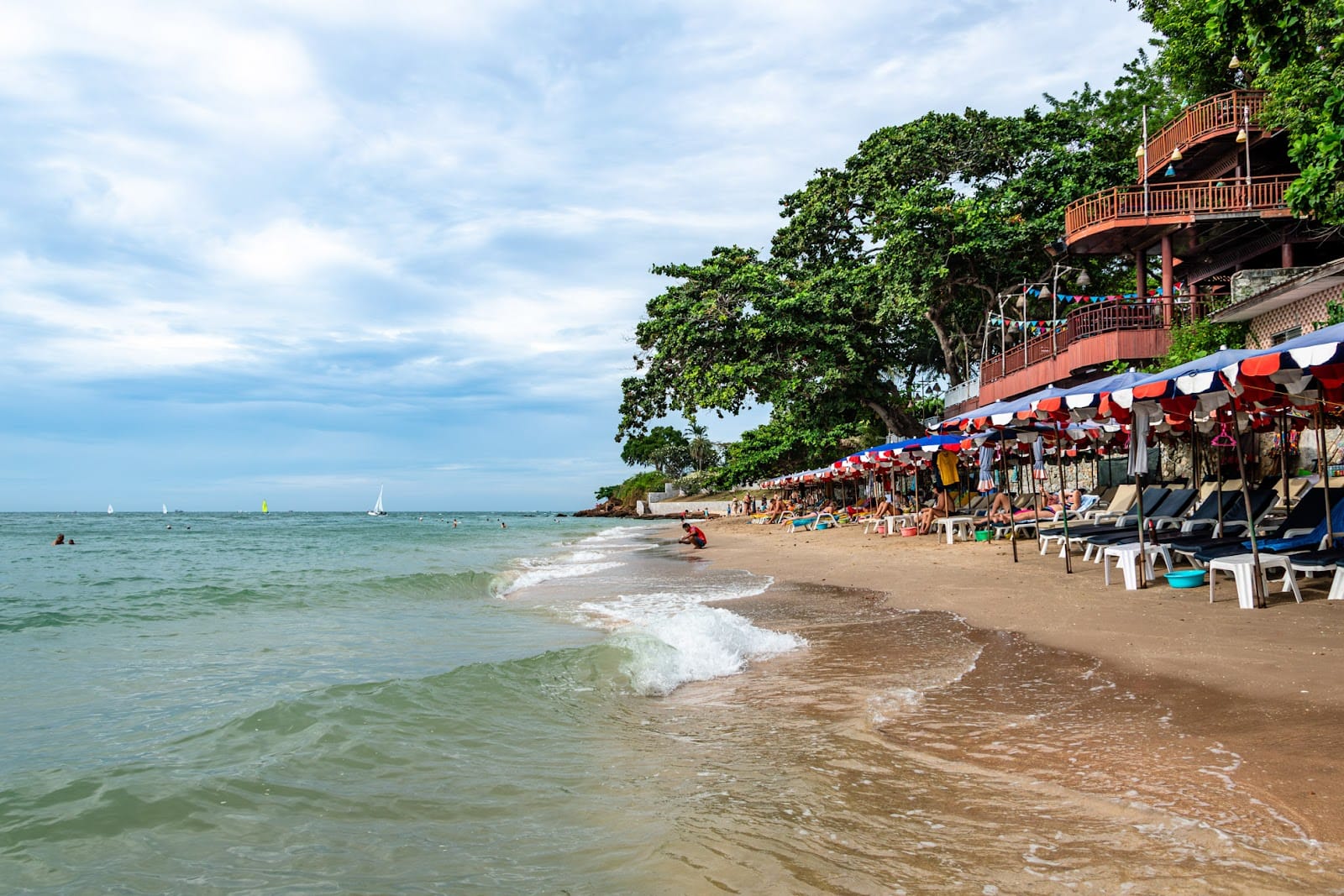 Pratumnak Beach — Beaches & Beach Clubs in Pattaya, Pattaya