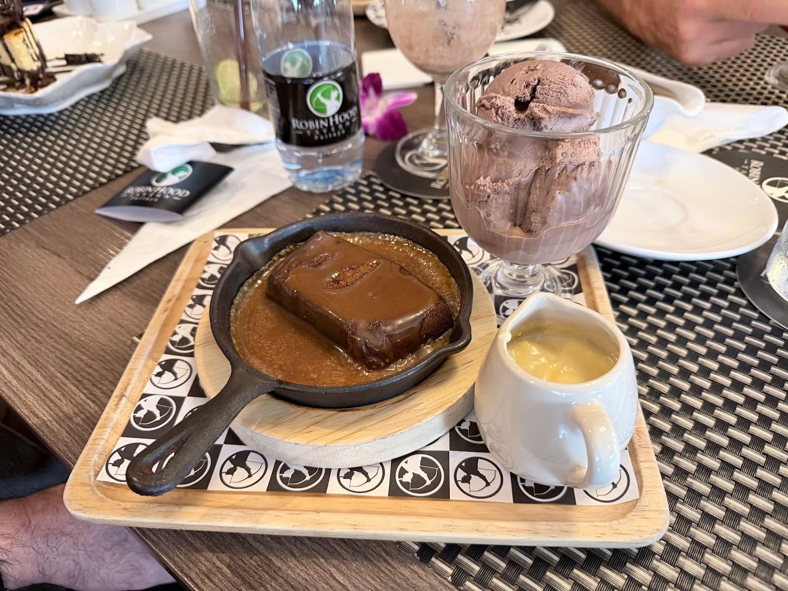Robin Hood Tavern — Eat & Drink in Pattaya, Pattaya