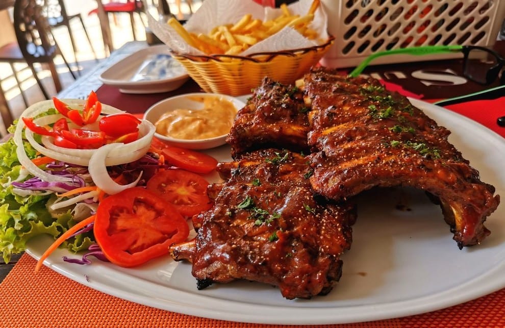 The Hideaway Guesthouse, Bar & Grill — Eat & Drink in Pattaya, Pattaya