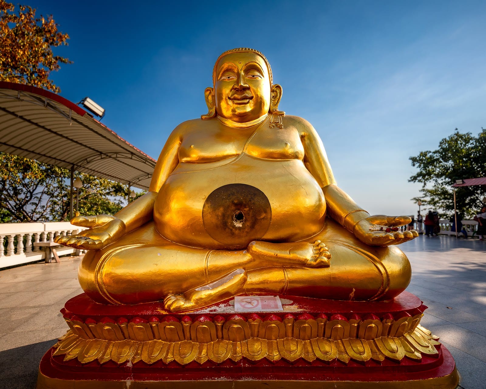 Wat Phra Yai — Activities in Pattaya, Pattaya