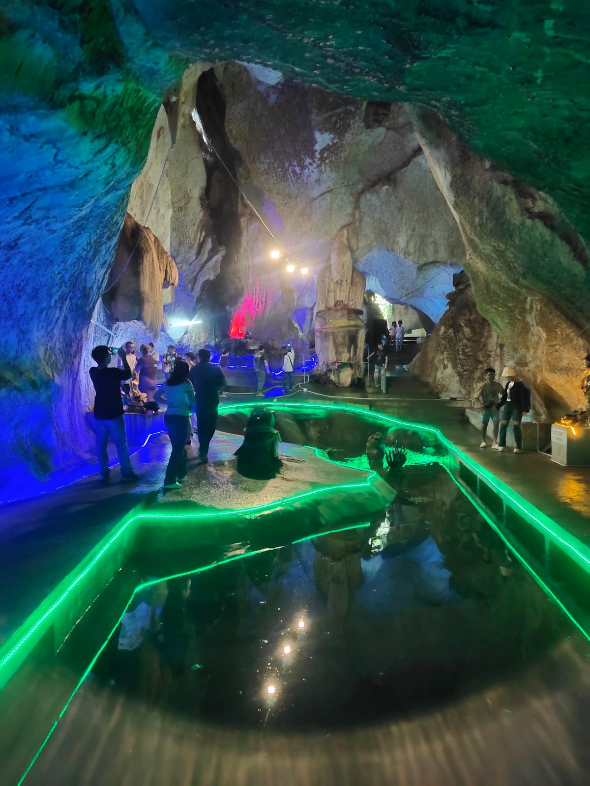 Wat Wang Ri Khiri Wanwanaram — Road Trips in Bo Thong, Pattaya